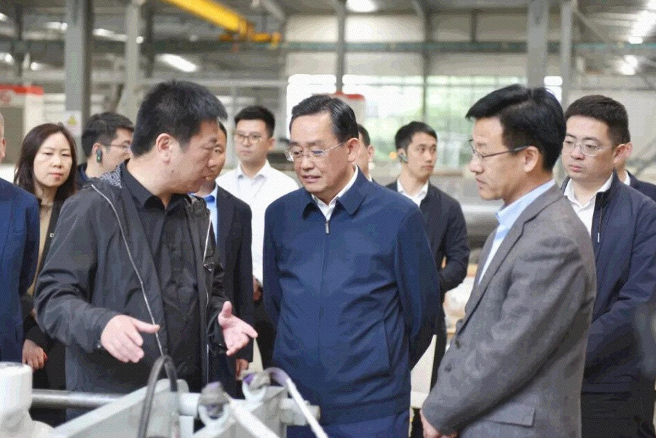 安徽省無(wú)為市黨政代表團(tuán)考察安靠智電